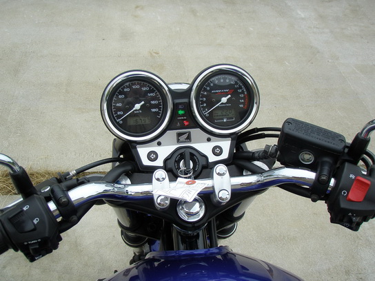 Купить мотоцикл Honda CB400SFV-3 2005 фото 19